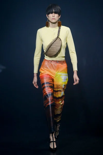 Look 7